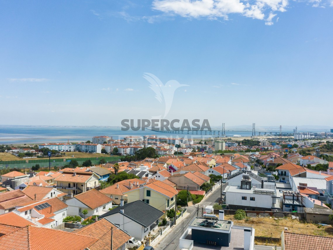 Apartment 2 Zimmer verkaufen auf Santa Iria de Azoia, São João da Talha e Bobadela