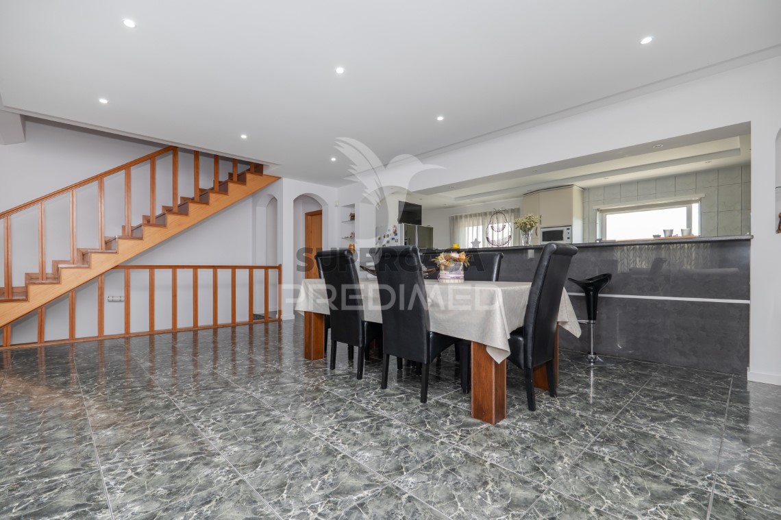 Tussenwoningen 4 kamers verkoop Op Amares e Figueiredo