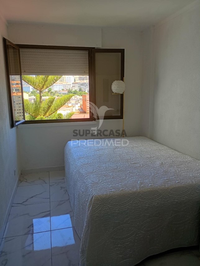 Apartment 3 Zimmer verkaufen auf Massamá e Monte Abraão