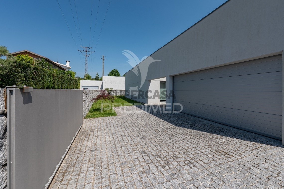 Haus 4 Zimmer verkaufen auf Este (São Pedro e São Mamede)