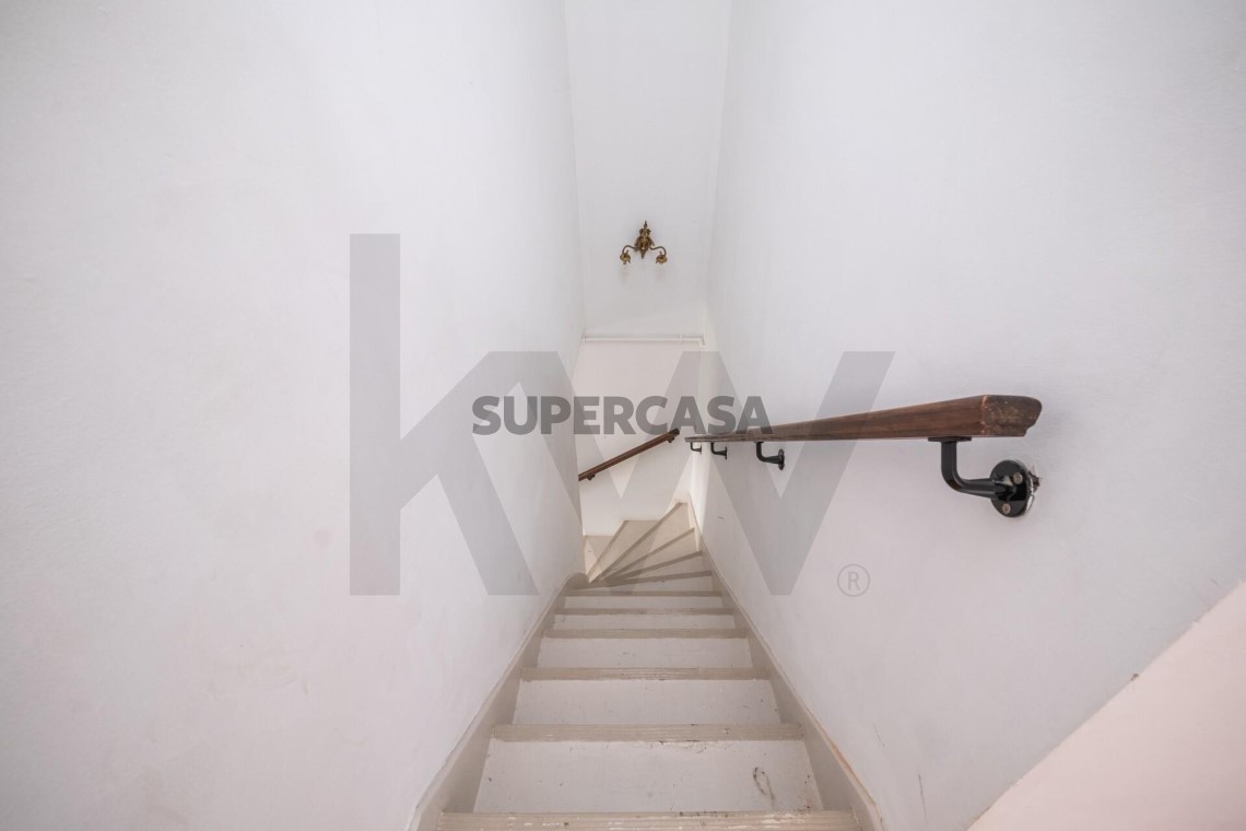 Casa 4 habitaciones en venta en Santo António dos Olivais