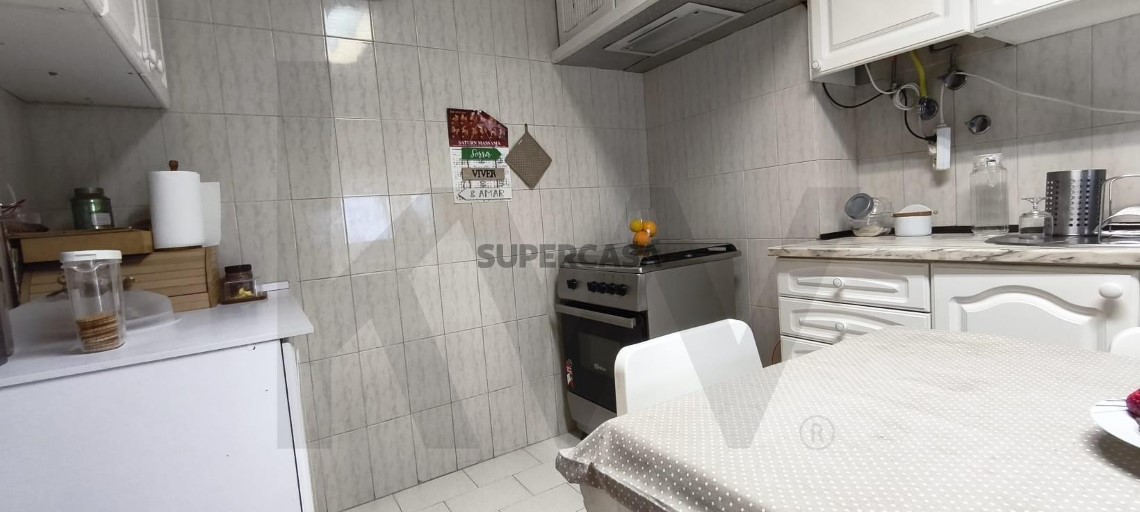 Apartment 2 Zimmer verkaufen auf Massamá e Monte Abraão
