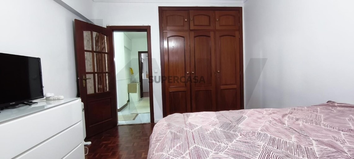 Apartment 2 Zimmer verkaufen auf Massamá e Monte Abraão
