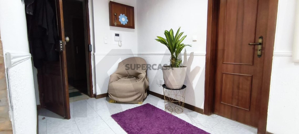 Apartment 2 Zimmer verkaufen auf Massamá e Monte Abraão