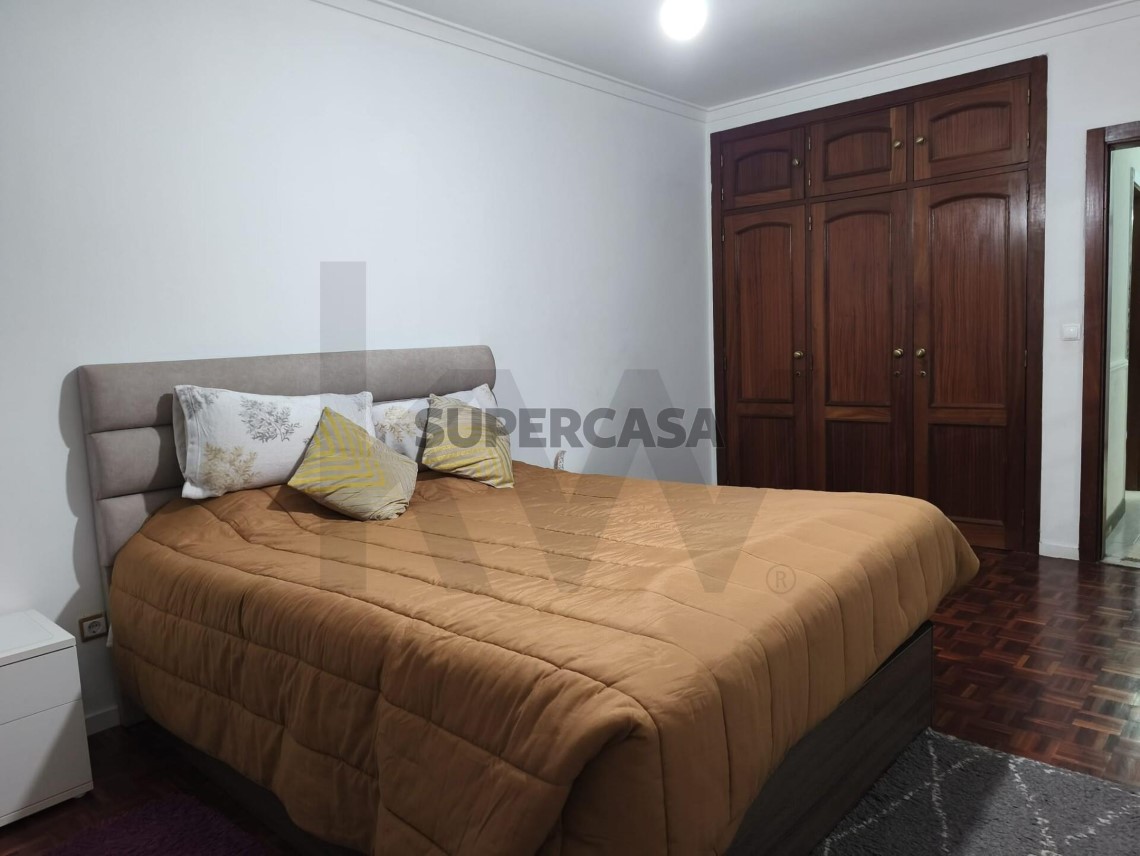 Apartment 2 Zimmer verkaufen auf Massamá e Monte Abraão