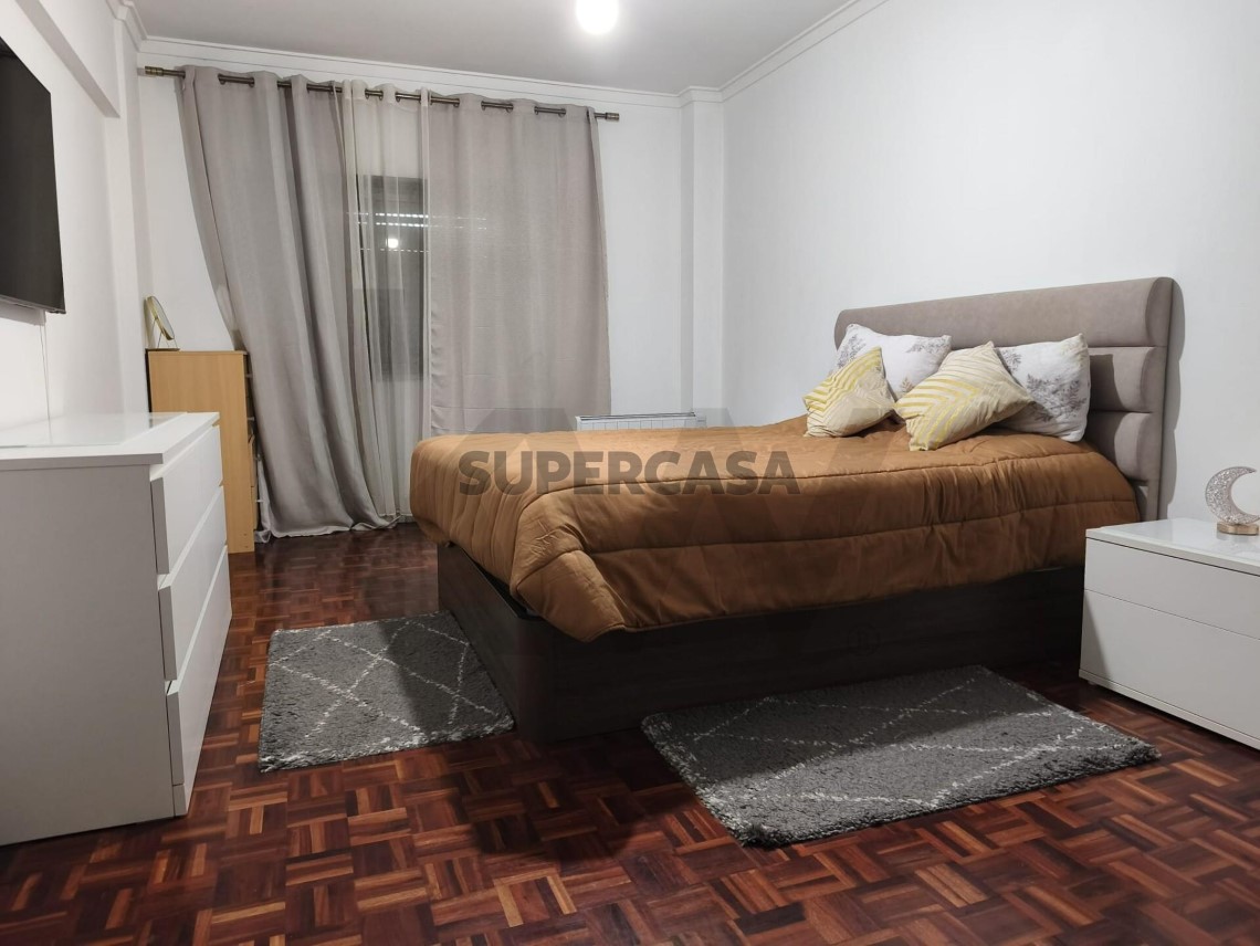 Apartment 2 Zimmer verkaufen auf Massamá e Monte Abraão