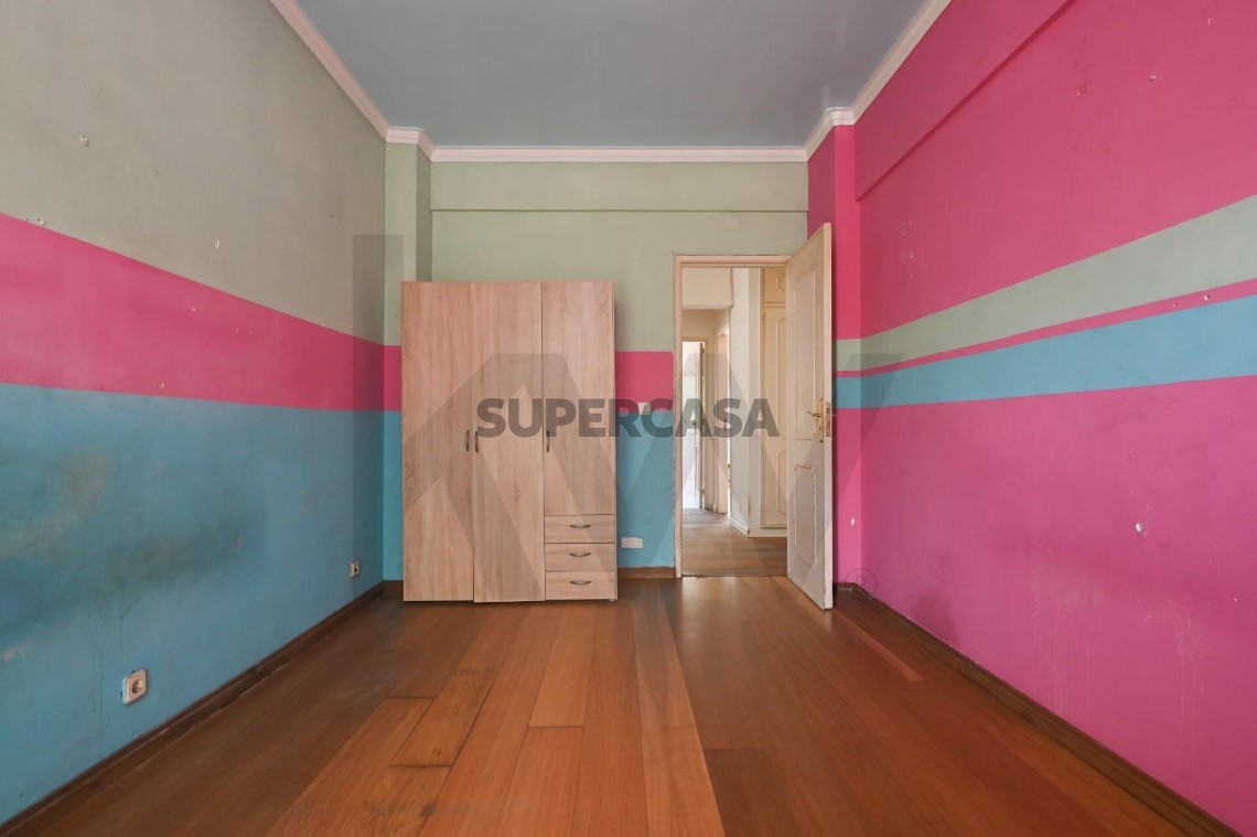 Apartment 2 Zimmer verkaufen auf Massamá e Monte Abraão