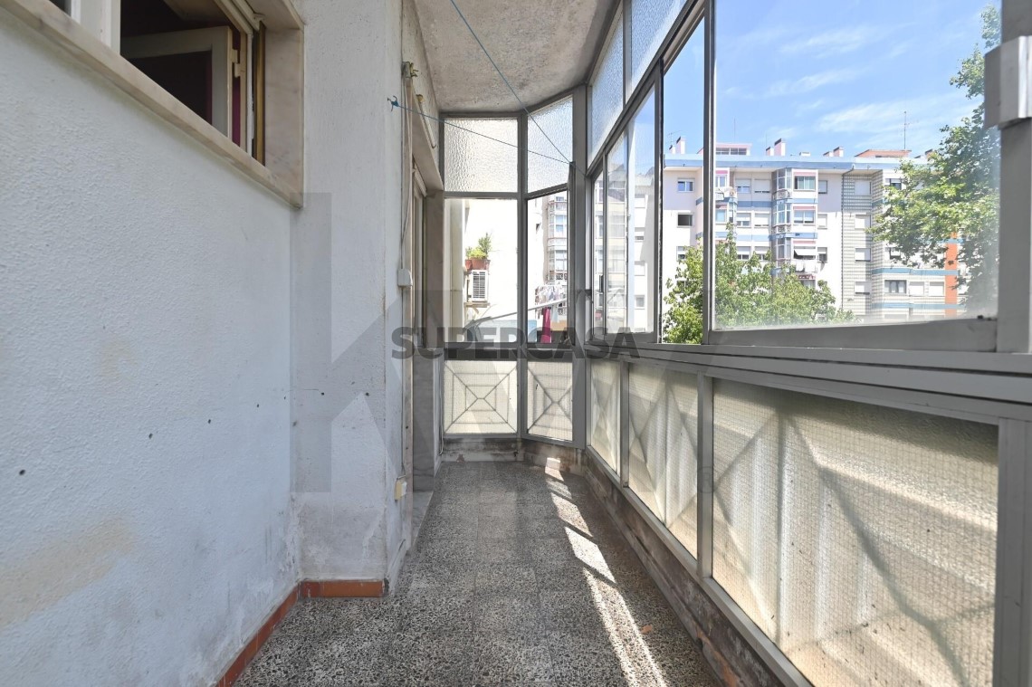 Apartment 2 Zimmer verkaufen auf Massamá e Monte Abraão