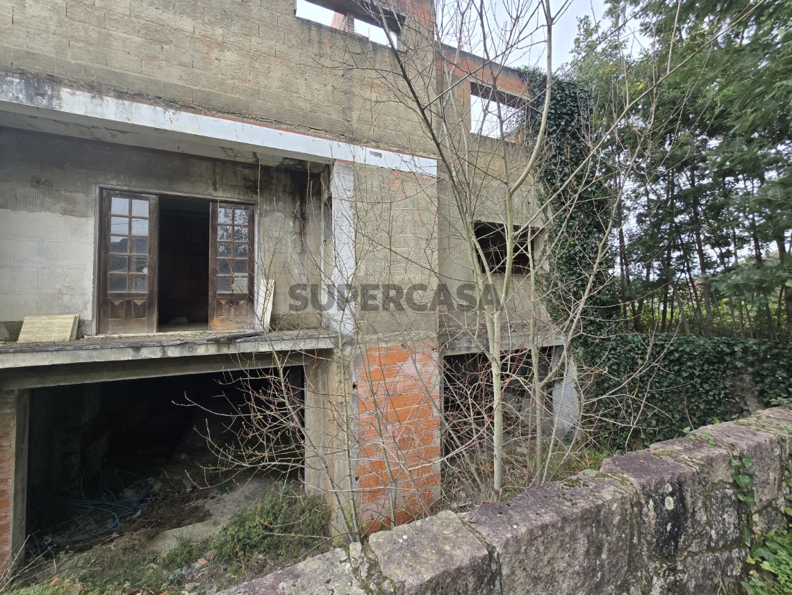 Prédio à venda em CM1642