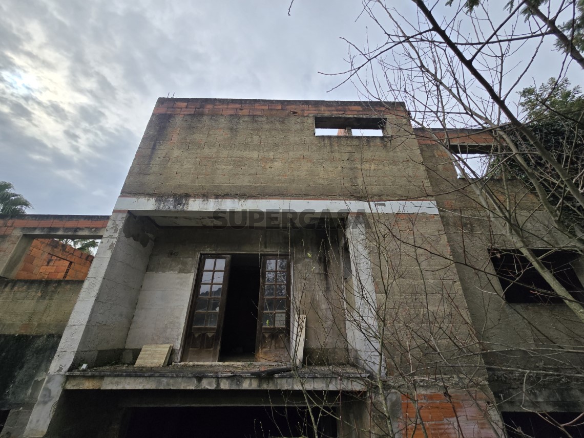 Prédio à venda em CM1642