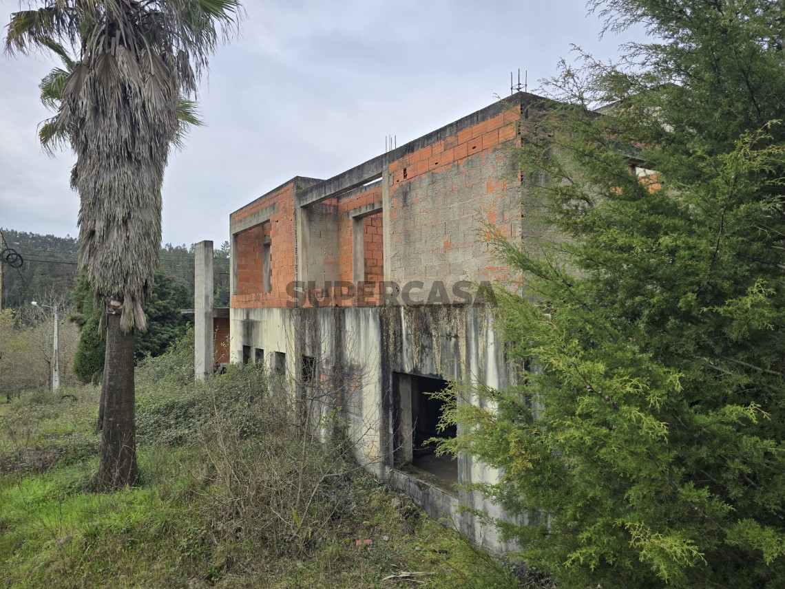 Prédio à venda em CM1642