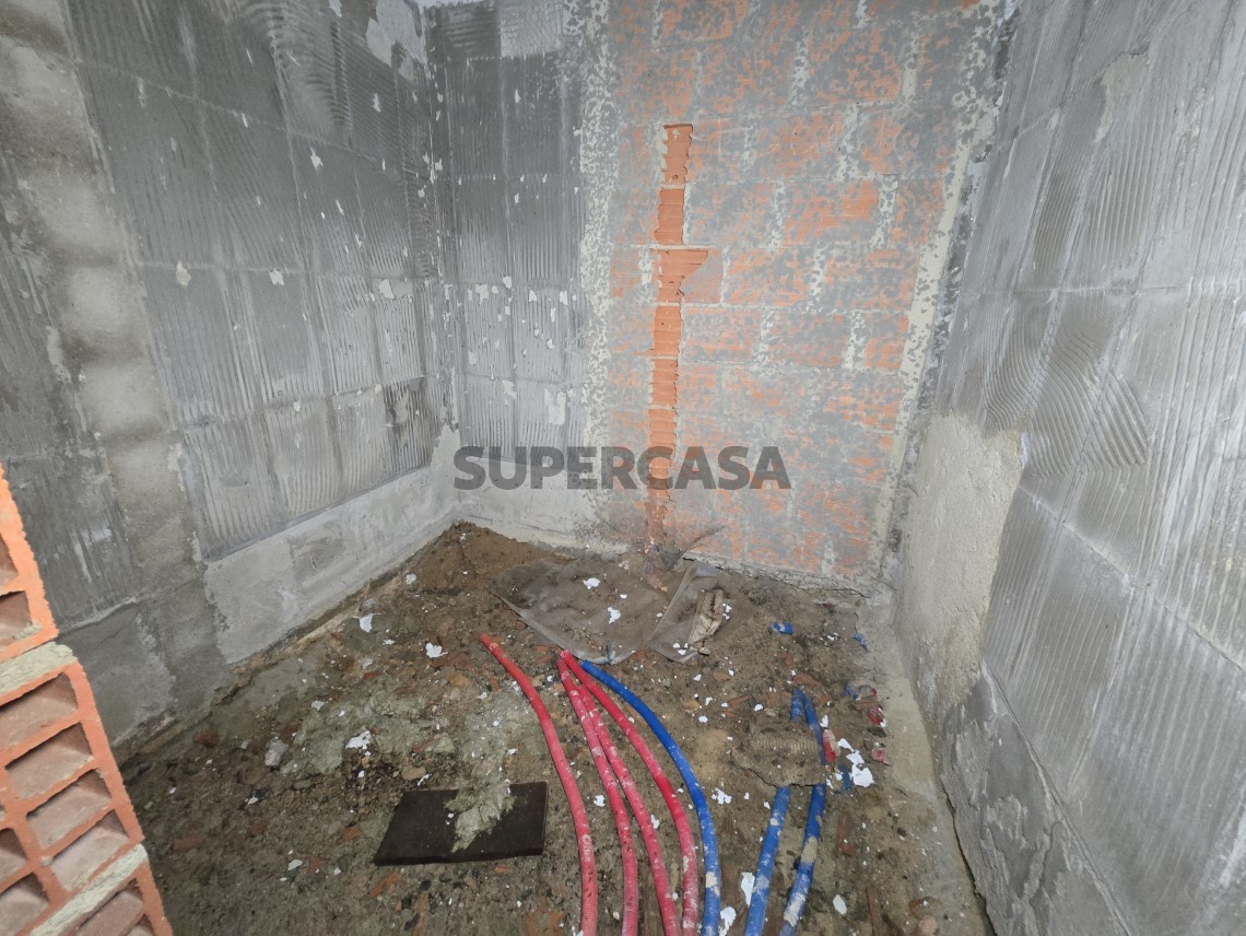 Prédio à venda em CM1642