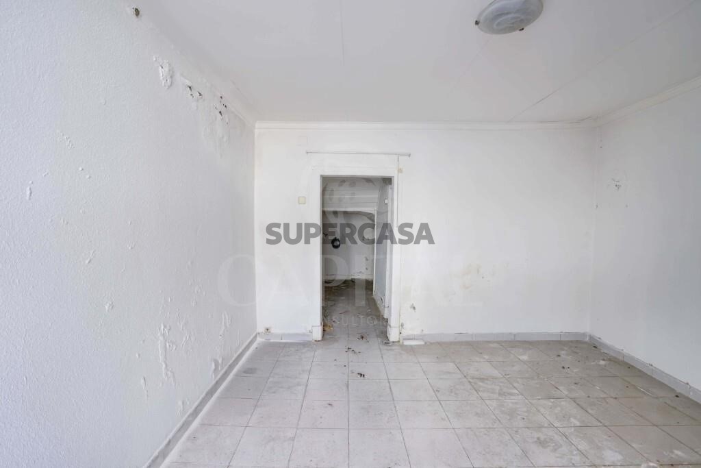 Prédio à venda em Estrela
