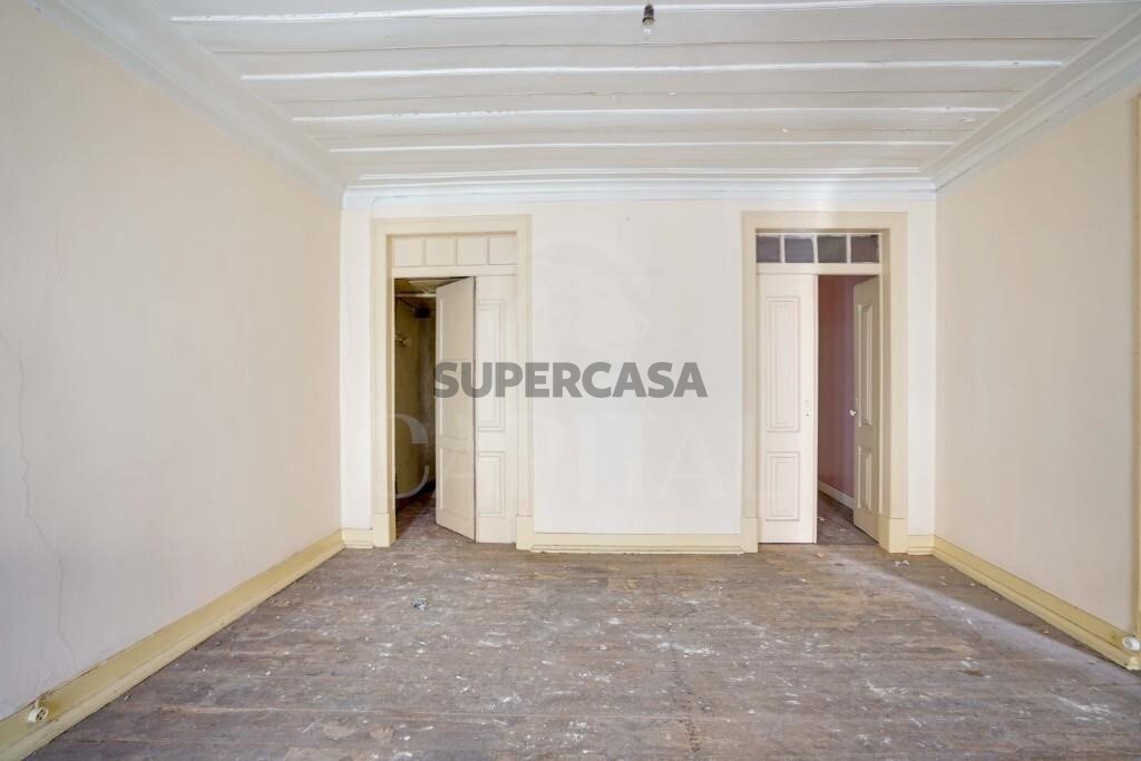 Prédio à venda em Estrela