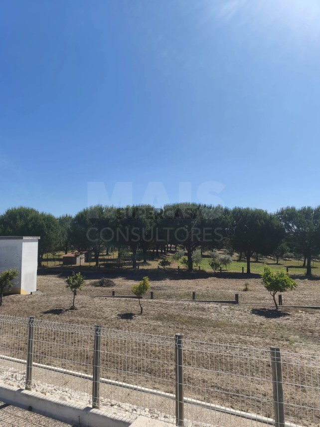 Moradia T5 à venda em Branca