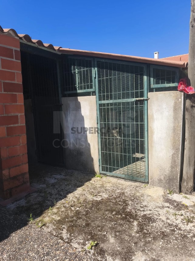 Moradia T5 à venda em Branca