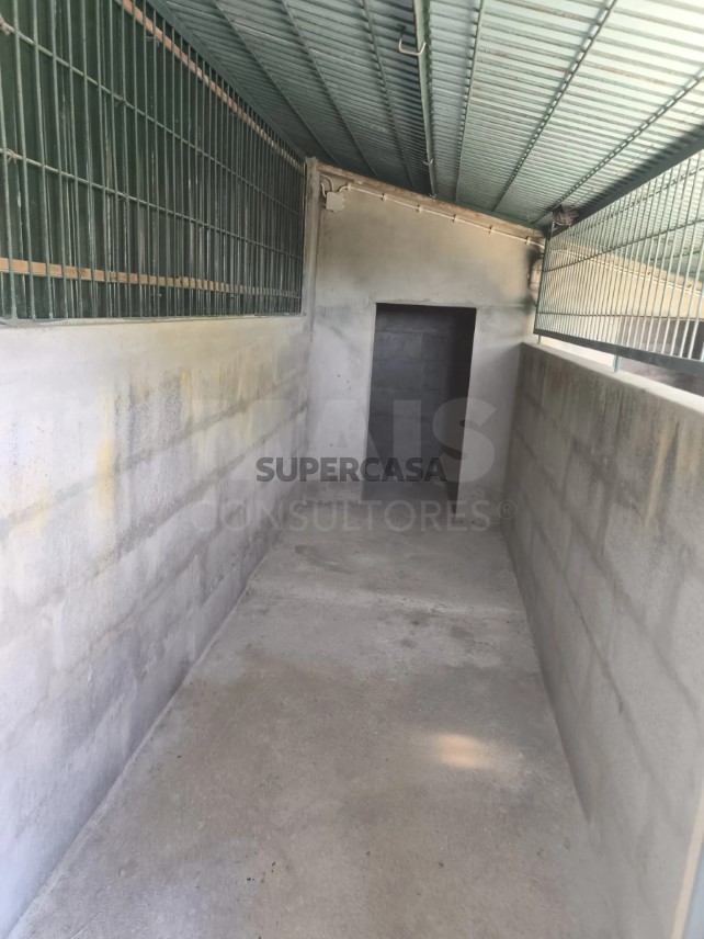 Moradia T5 à venda em Branca