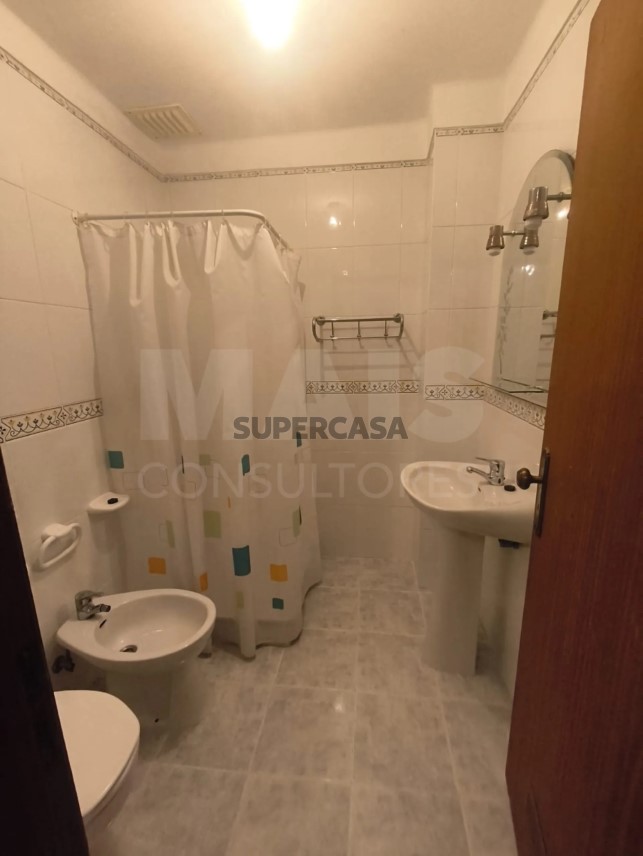 Moradia T5 à venda em Branca
