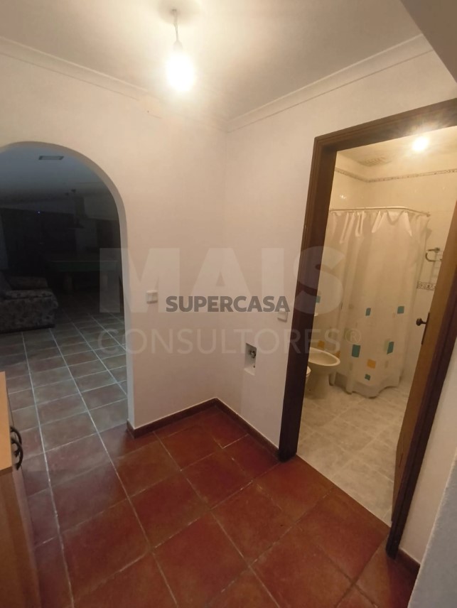 Moradia T5 à venda em Branca