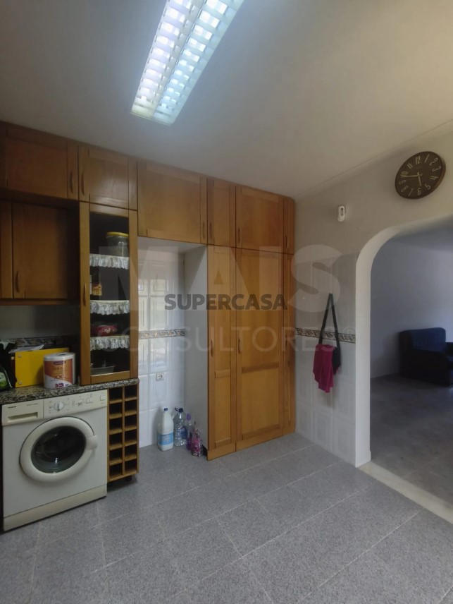 Moradia T5 à venda em Branca