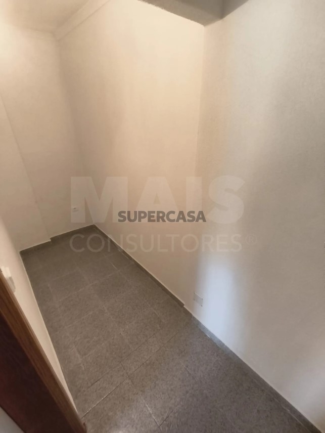Moradia T5 à venda em Branca