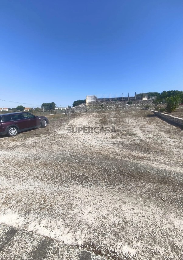 Moradia T5 à venda em Branca