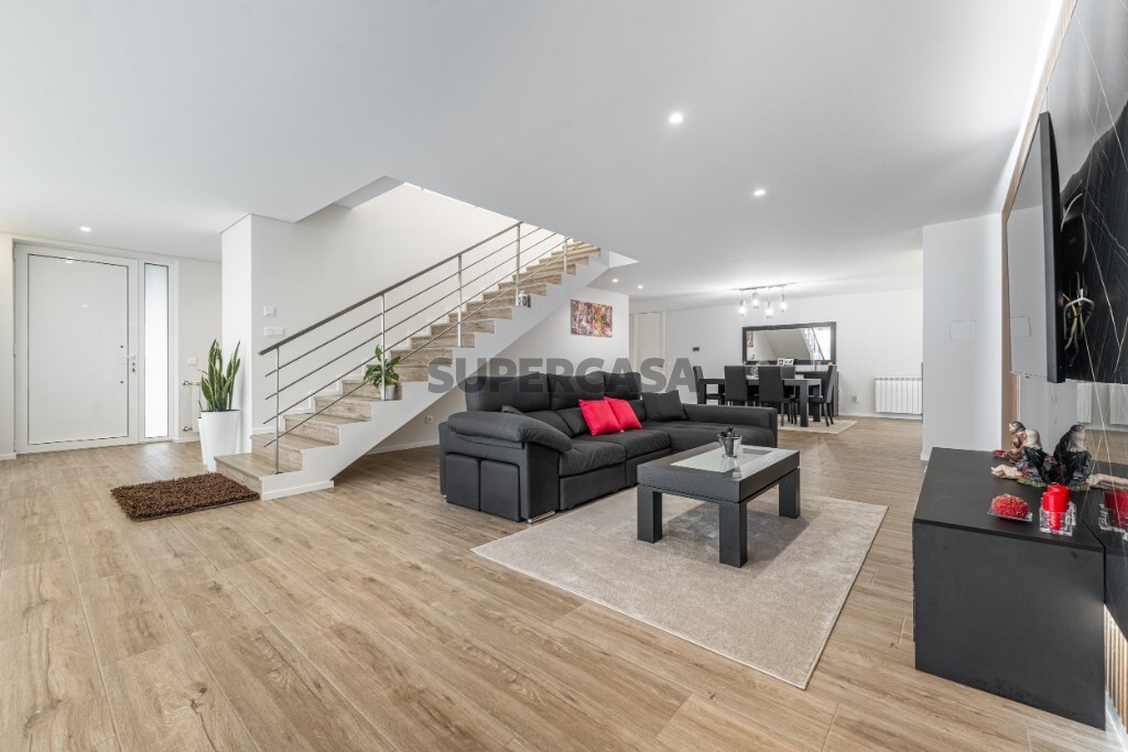 Huis 3 kamers verkoop Op Caldelas, Sequeiros e Paranhos