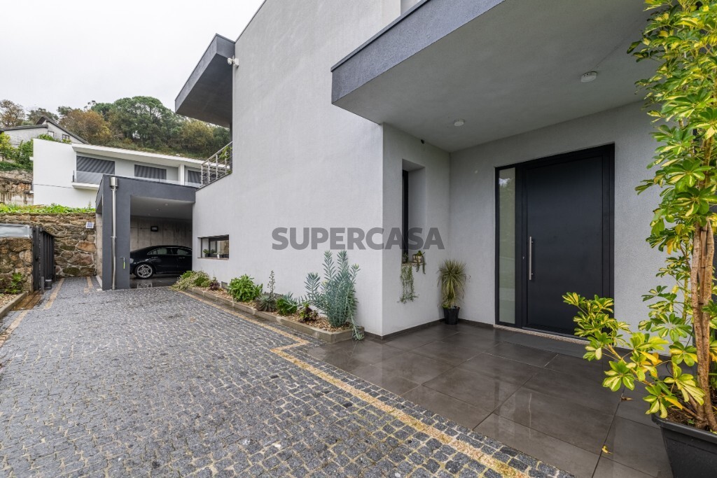 Huis 3 kamers verkoop Op Caldelas, Sequeiros e Paranhos