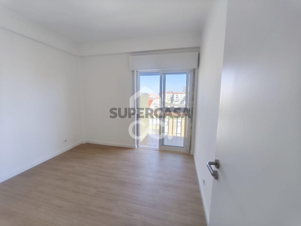 Apartment 3 Zimmer verkaufen auf Mina de Água