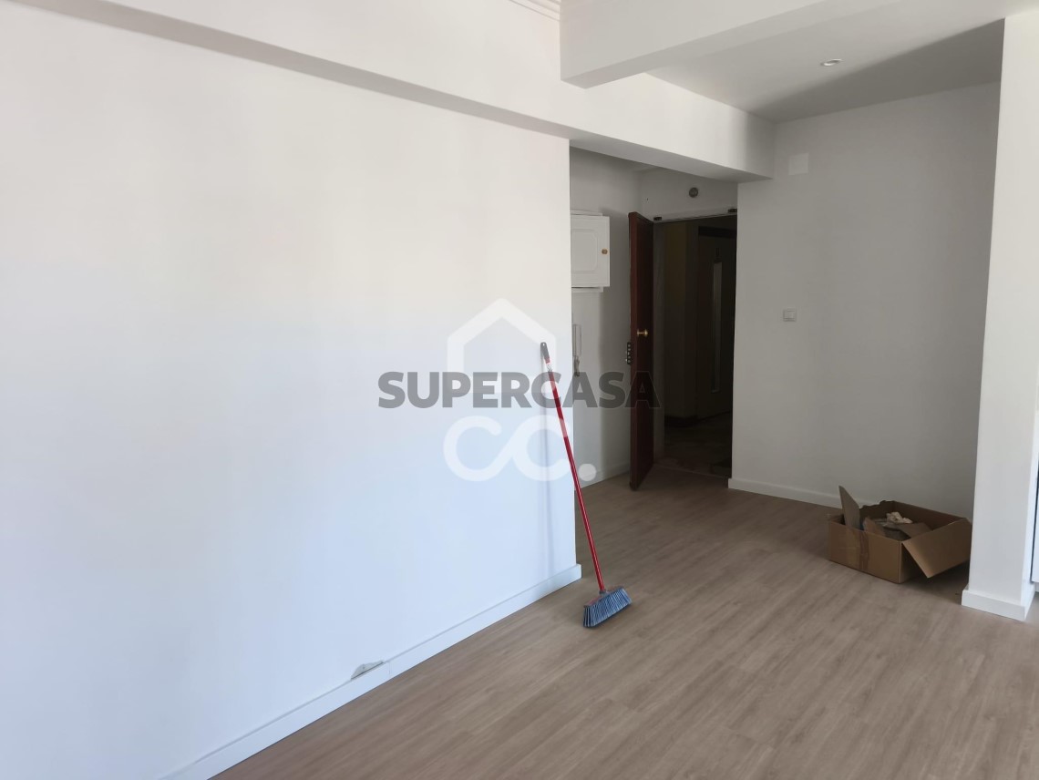Apartment 3 Zimmer verkaufen auf Mina de Água