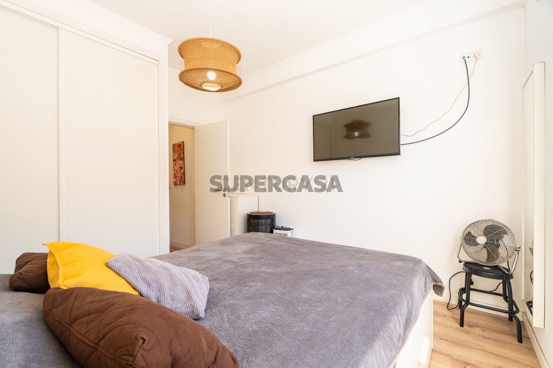 Apartment 3 Zimmer verkaufen auf Águas Livres, 3º boden
