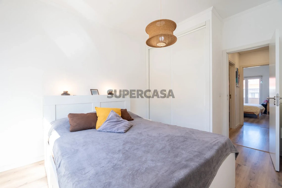 Apartment 3 Zimmer verkaufen auf Águas Livres, 3º boden