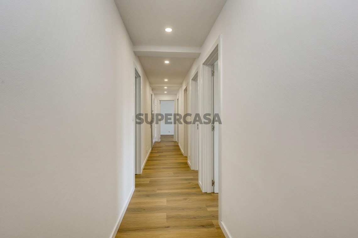 Apartment 3 Zimmer verkaufen auf Mina de Água, 2º boden