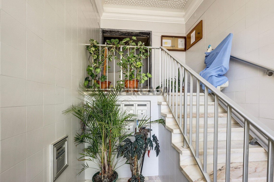 Apartment 3 Zimmer verkaufen auf Mina de Água, 2º boden