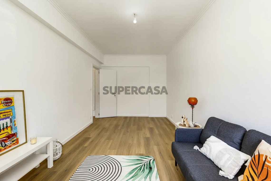 Apartment 3 Zimmer verkaufen auf Mina de Água, 2º boden