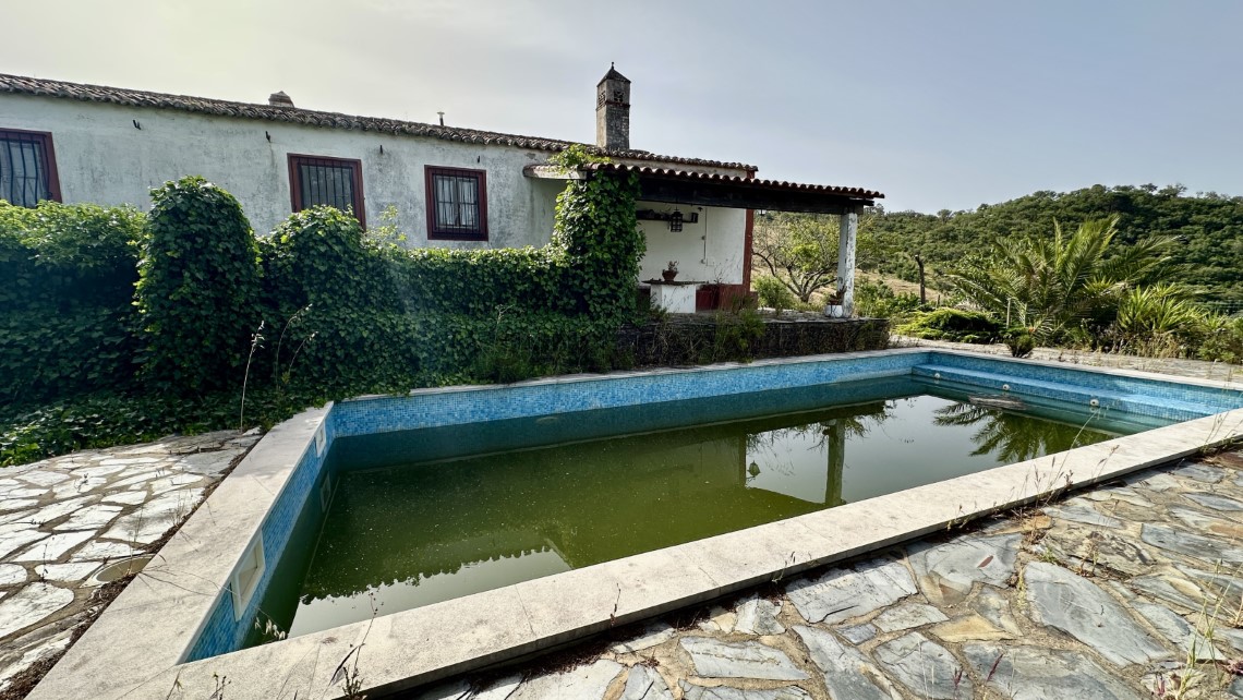 Large Corticeira Estate in Baixo Alentejo with Touristic, Residential and Agroforestry Potential