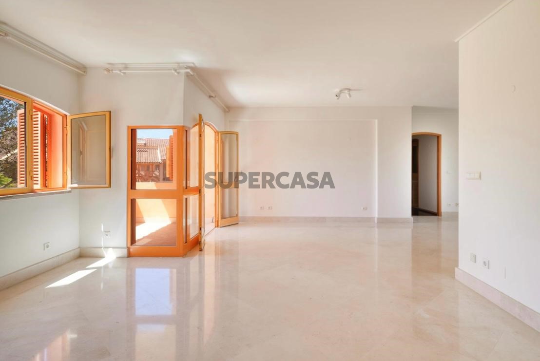 Apartamento 3 habitaciones en venta en Rua dos Pombos