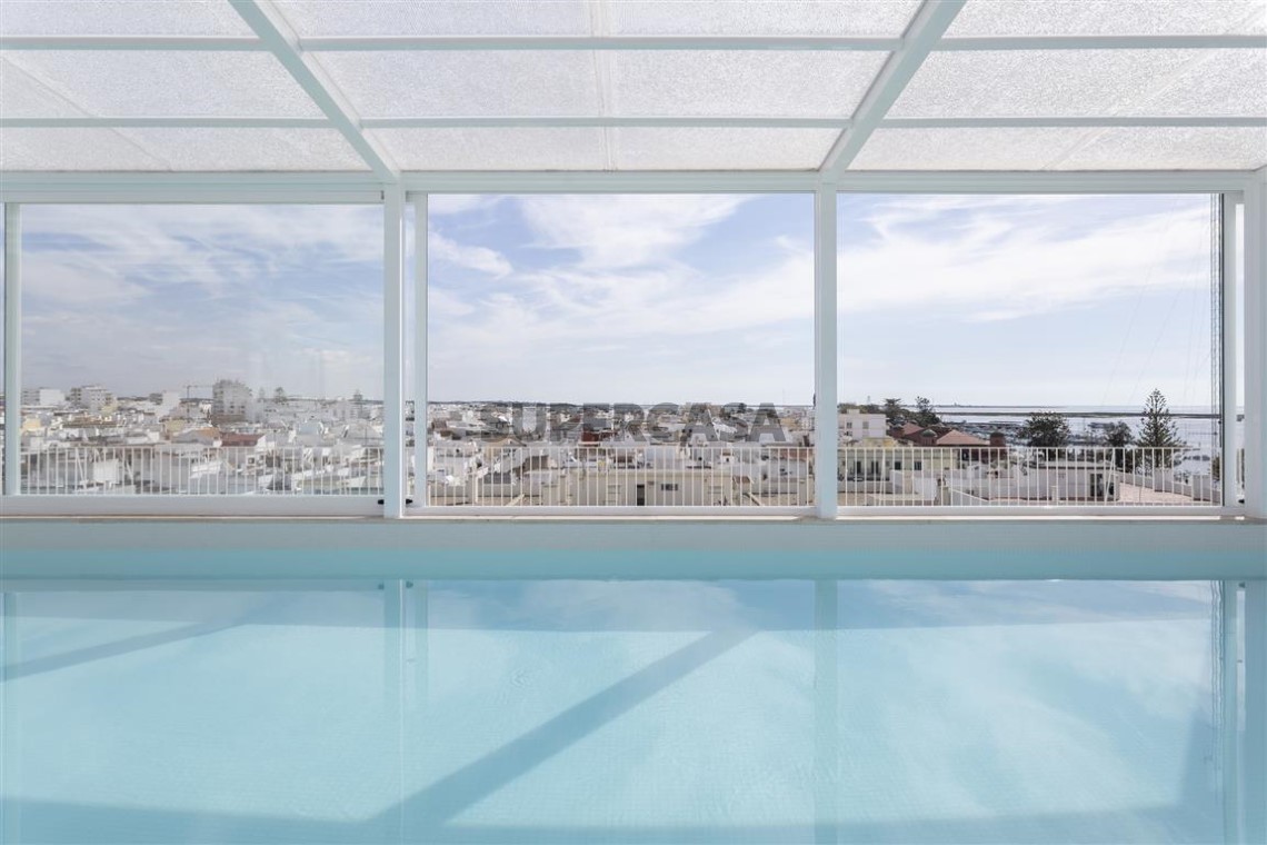 Vista Piscina coberta - Del Mar Marina I