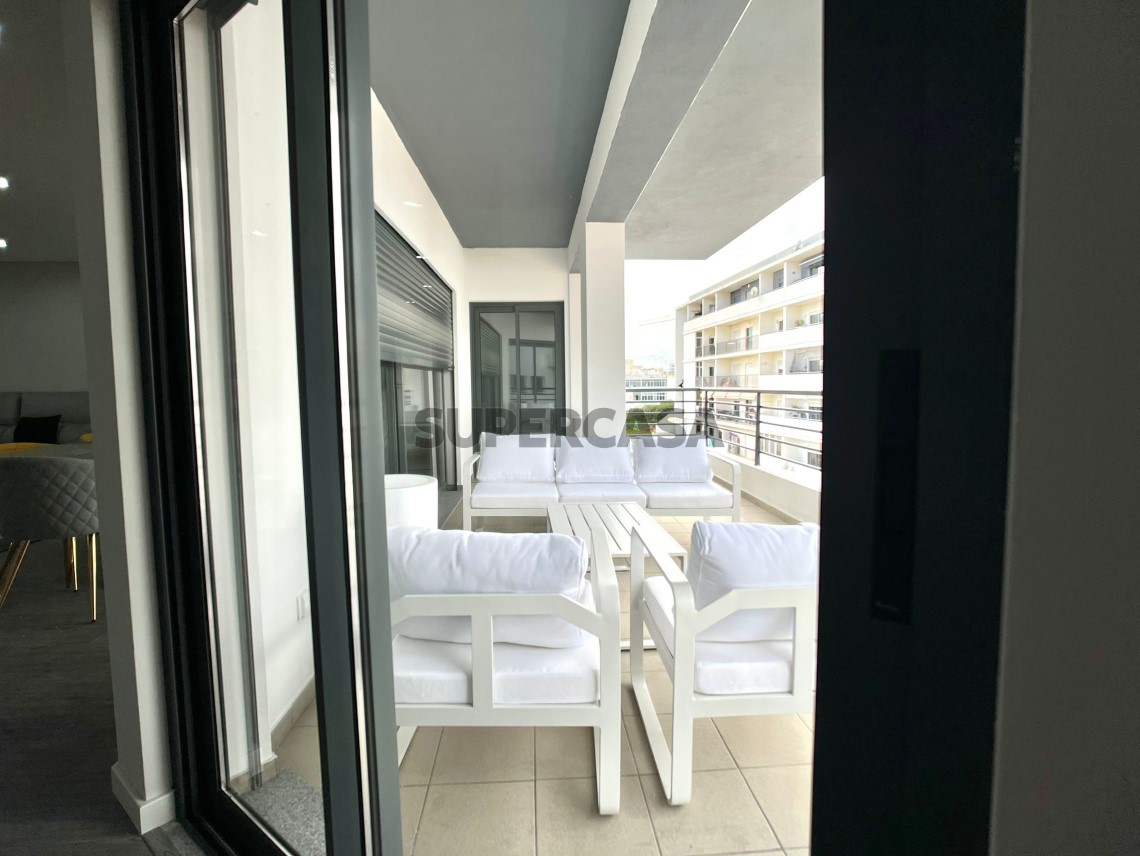 Varanda modelo Olhao Residence