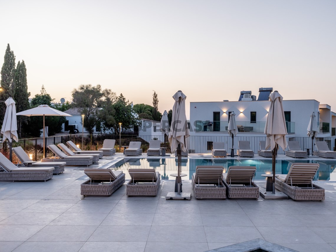 Piscina Primelife JLL