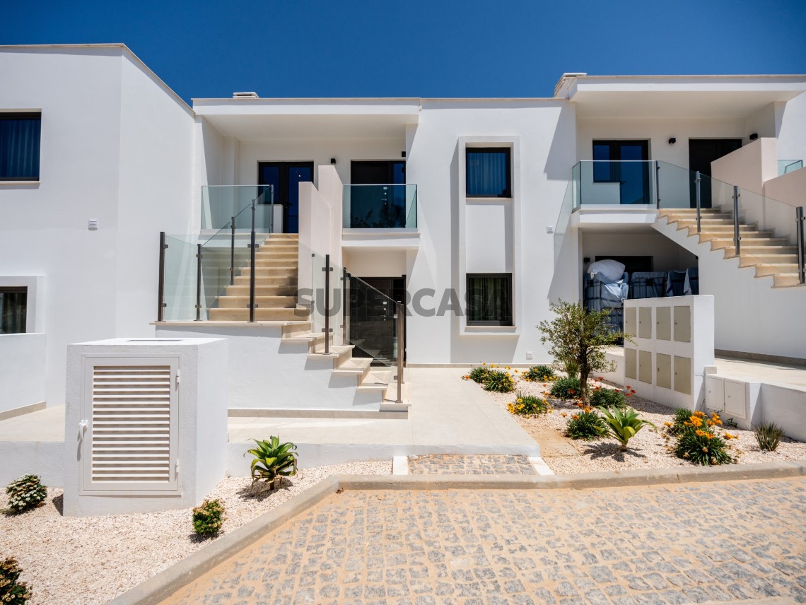 Fachada Primelife JLL