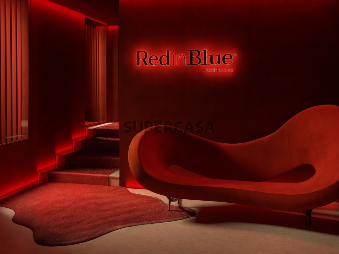Hall do prédio modelo Red In Blue