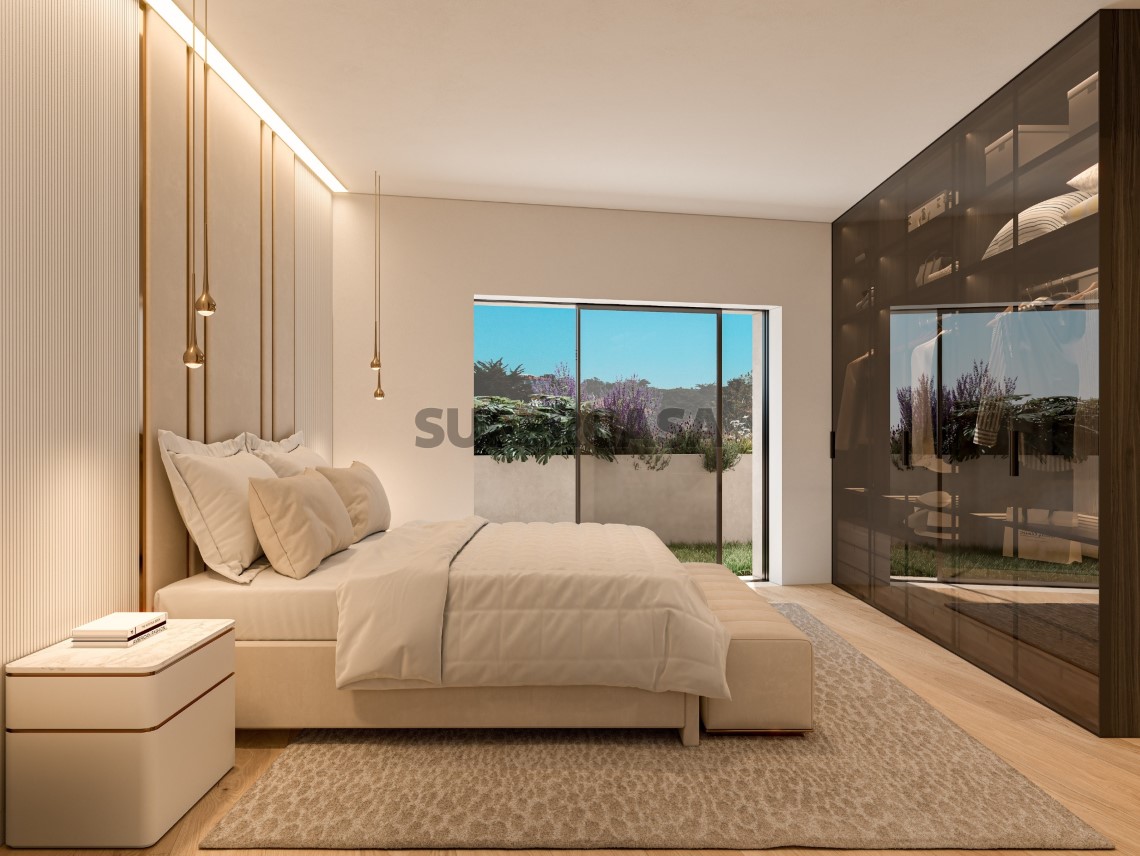 Quarto Modelo MS670