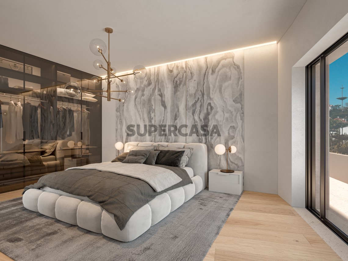 Quarto Modelo MS670