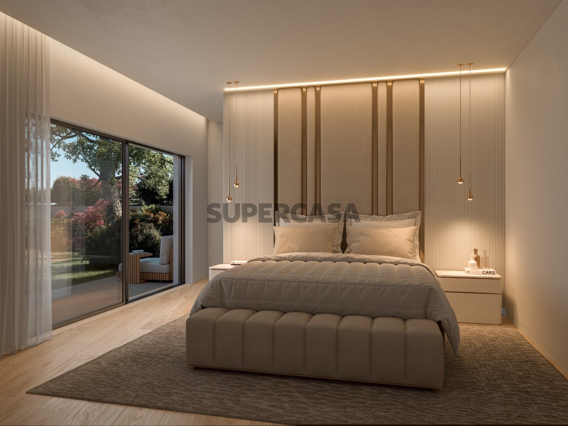 Quarto Modelo MS670