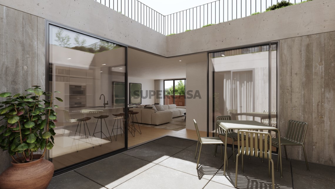 Patio-interior-1-scaled