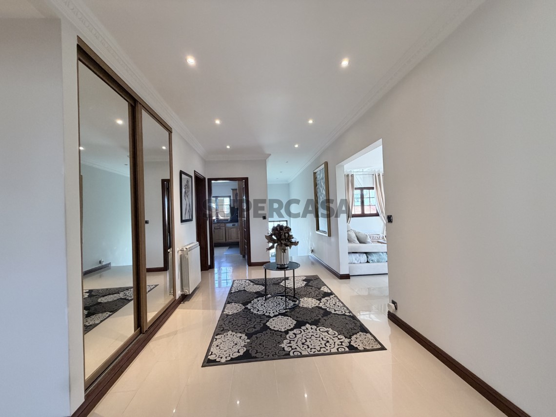 Vivienda Aislada 5 habitaciones Triplex en venta en Rua Foz do Neiva