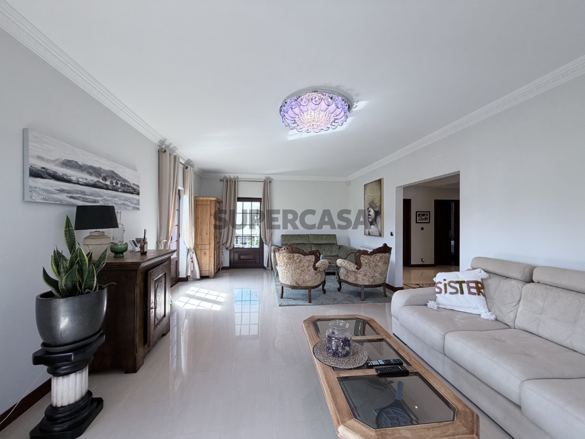 Vivienda Aislada 5 habitaciones Triplex en venta en Rua Foz do Neiva