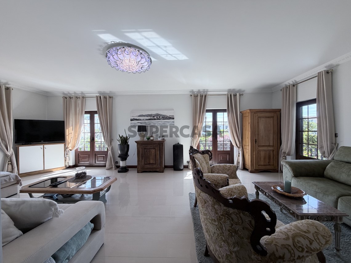 Vivienda Aislada 5 habitaciones Triplex en venta en Rua Foz do Neiva