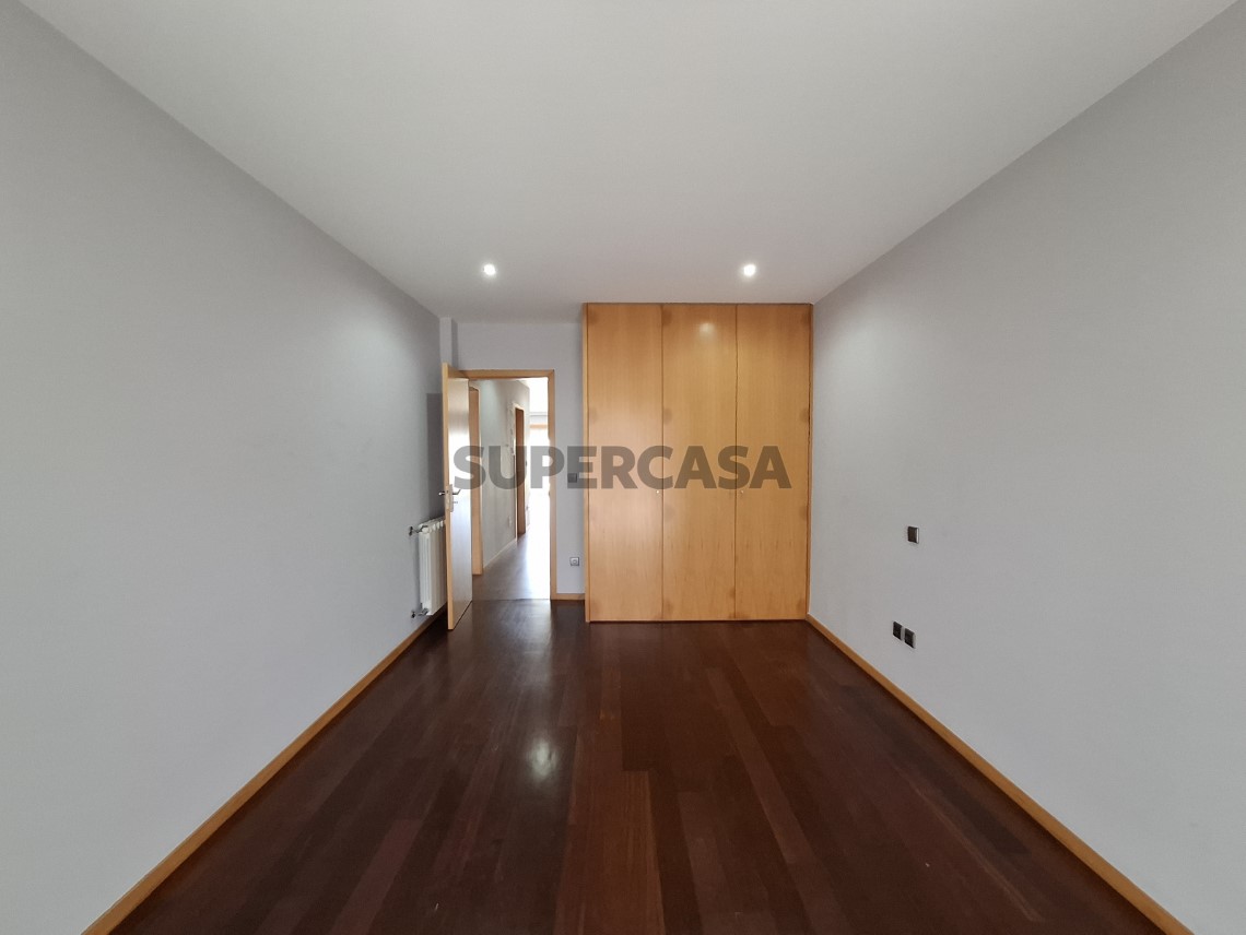 Duplex T4 Duplex à venda em Travessa da Agrela
